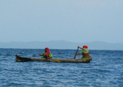 Kuna Frauen im Boot_San Blas Inseln_Panama Reise