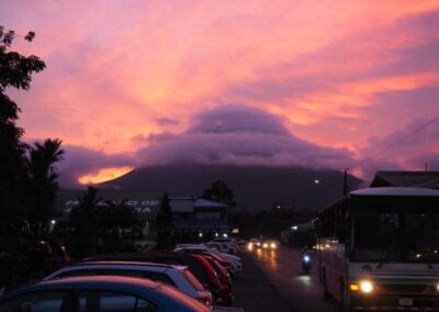 Sonnenuntergang La Fortuna Familienreise Costa Rica
