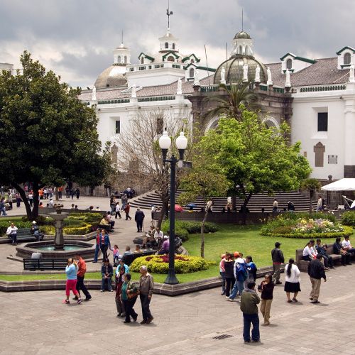 Ecuador Aktiv Ottotours Plaza Grande Quito